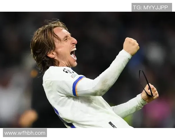 莫德里奇绝杀！皇马主场2-1逆转曼联，豪取欧冠三连胜