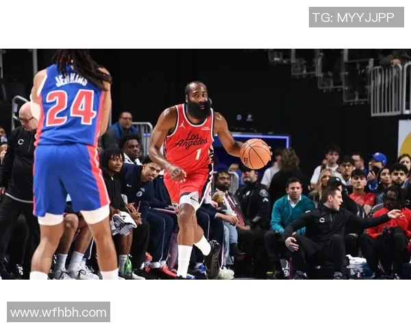 快船与活塞激战三月十一夜球迷期待精彩对决与逆转时刻