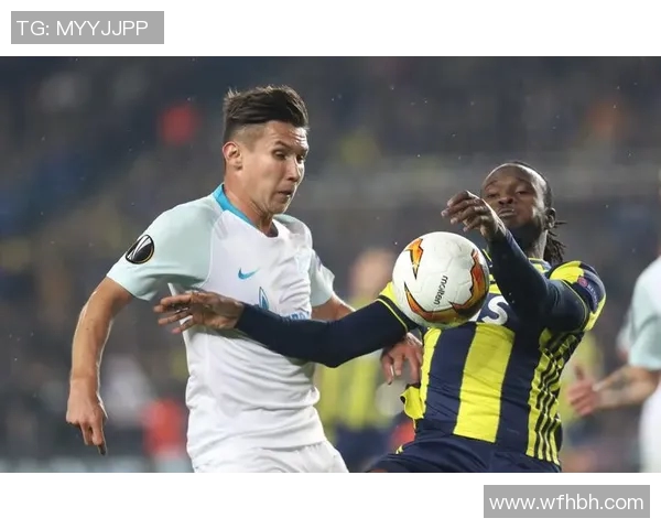 泽尼特与斯拉维亚激战正酣谁将赢得这场巅峰对决